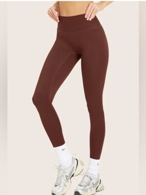 SET Active Cola leggings size small